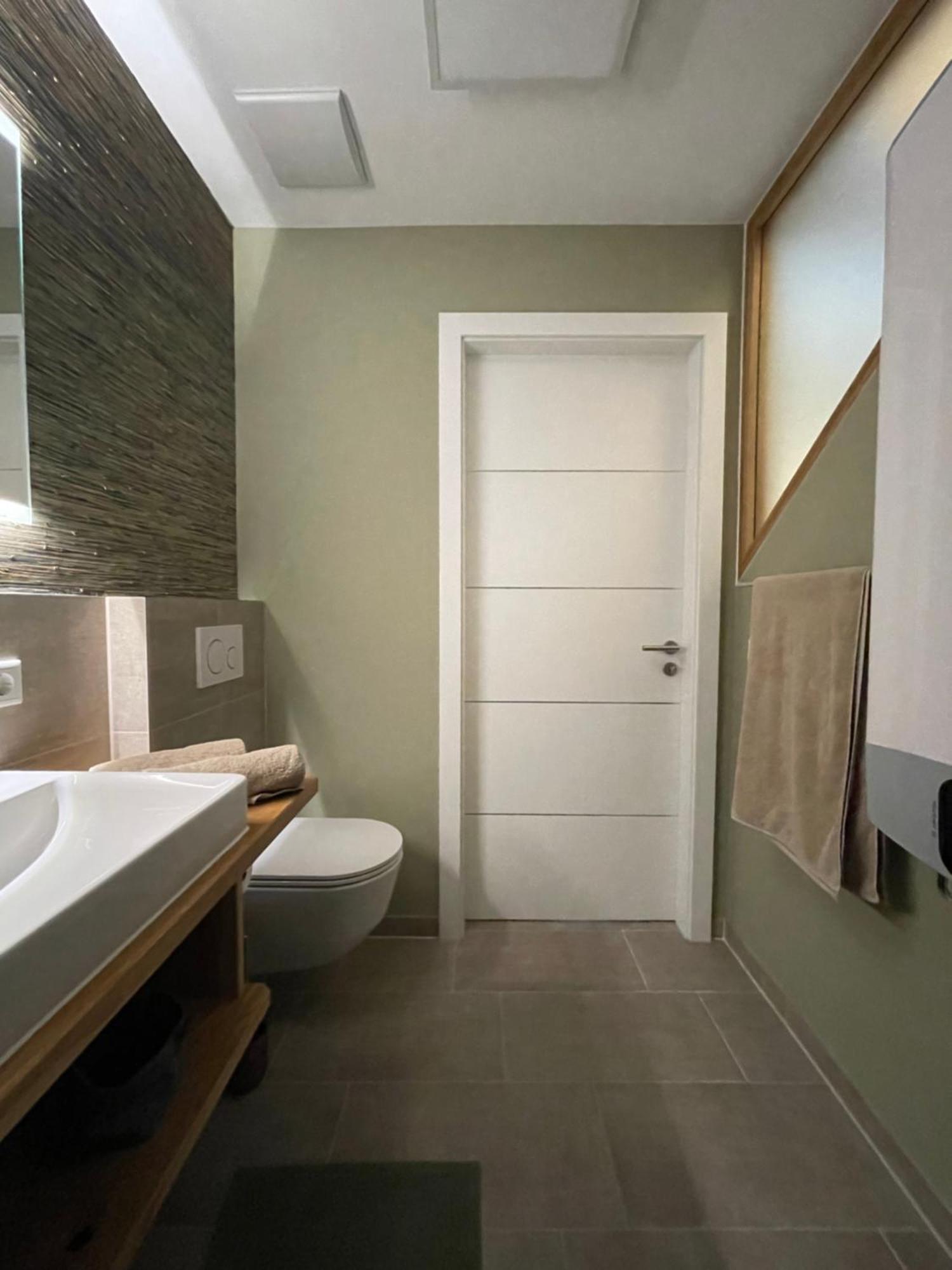 Die Tauplitz Lodges - Adler Auszeit Lodge D6 By Aa Holiday Homes Esterno foto